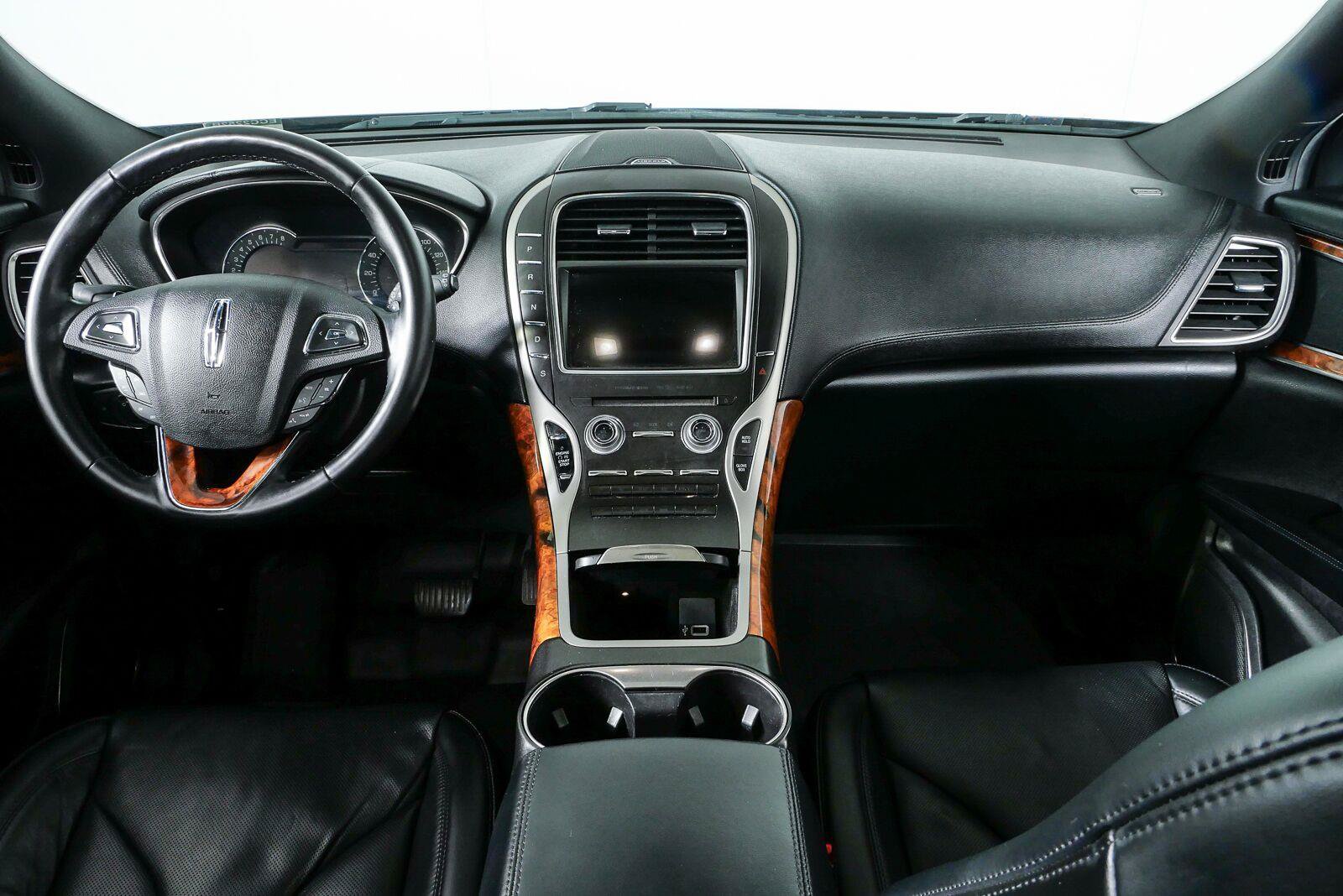 Used 2018 Lincoln MKX Reserve w/ Lincoln MKX Climate Package FWD image 20
