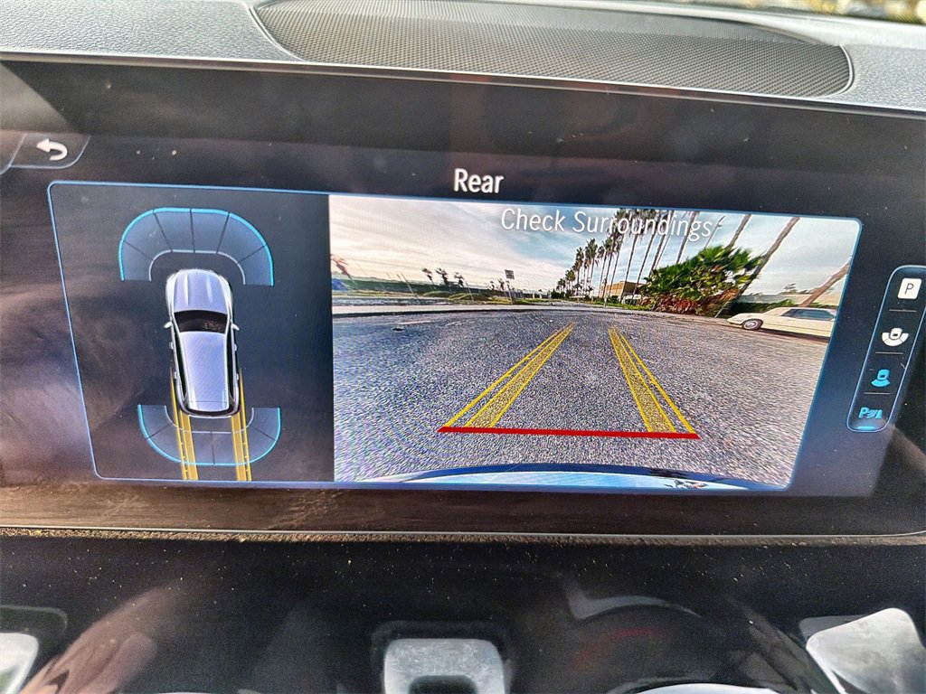 Used 2024 Mercedes-Benz GLB 250 4MATIC w/ Exclusive Package image 24