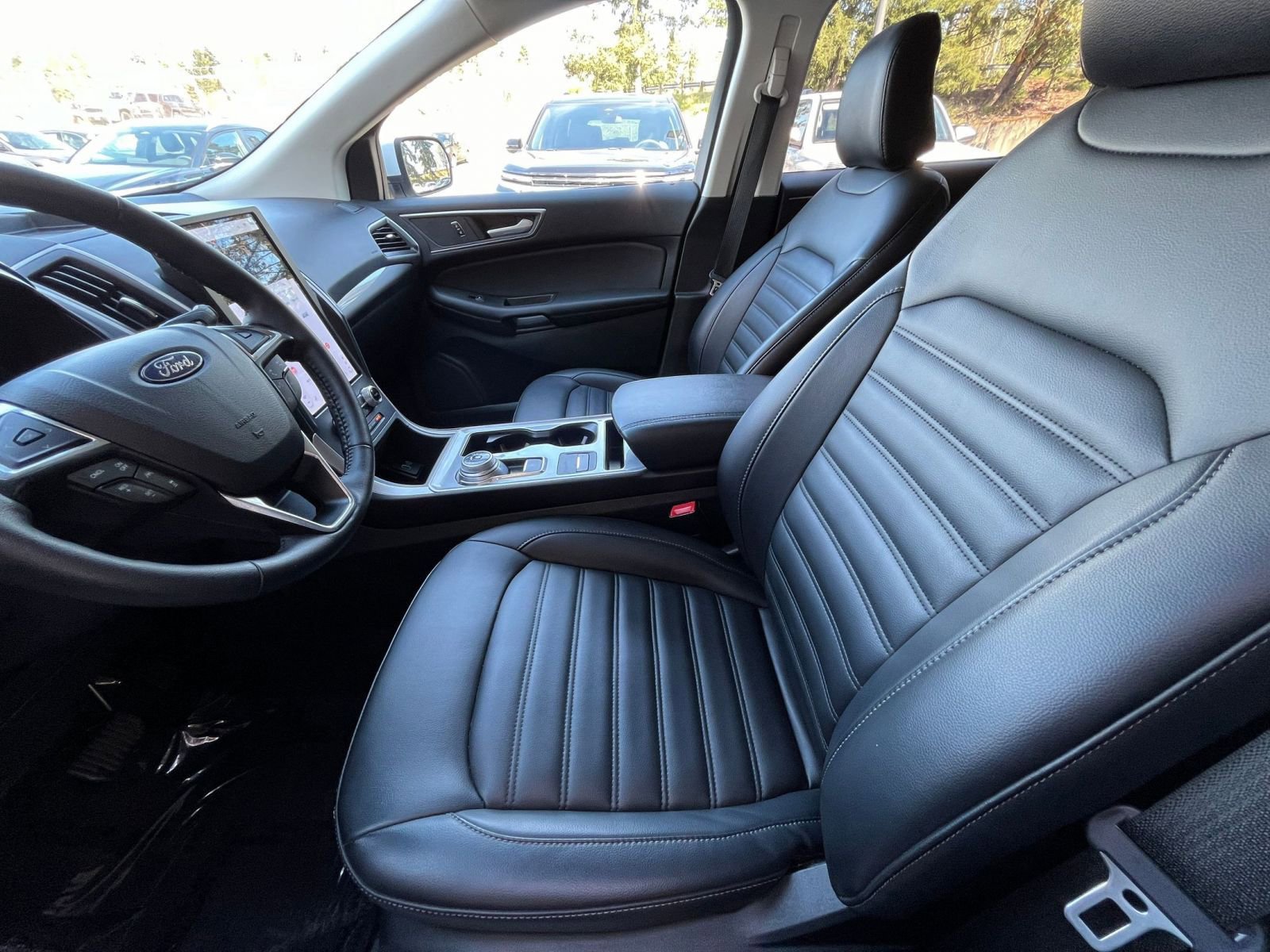 Used 2024 Ford Edge SEL image 27