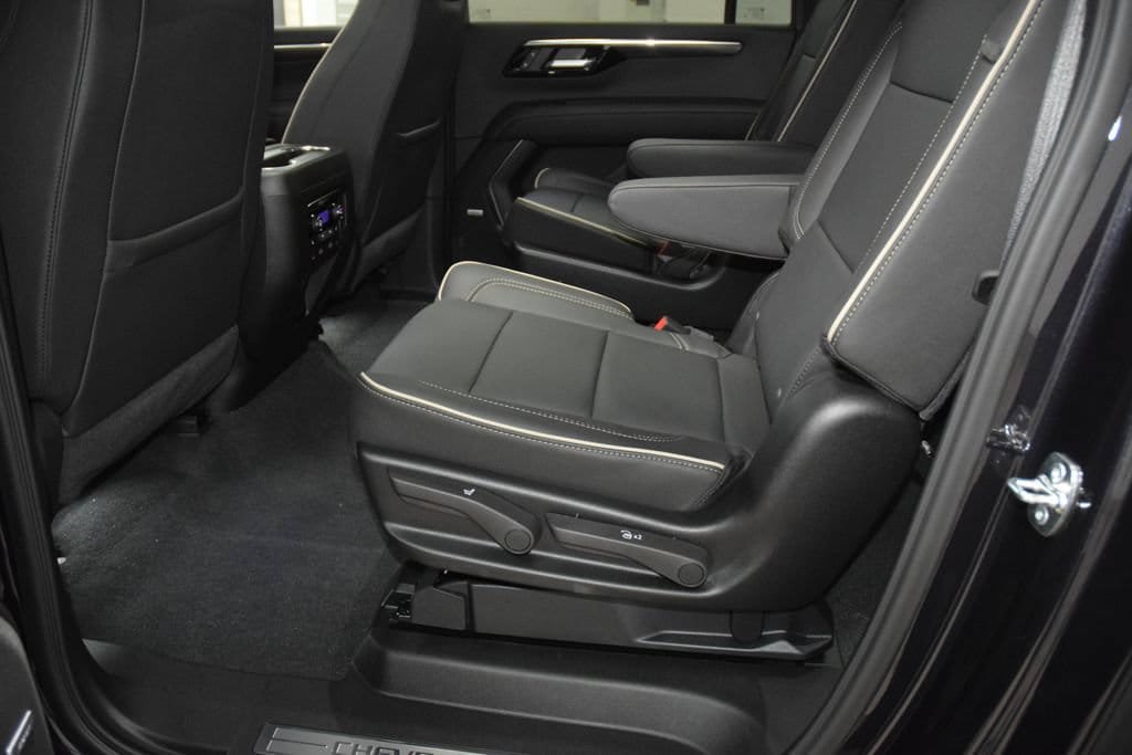 New 2026 Chevrolet Suburban Premier AWD/4WD image 43