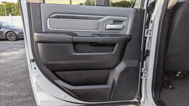 Used 2019 RAM 3500 Big Horn AWD/4WD image 16