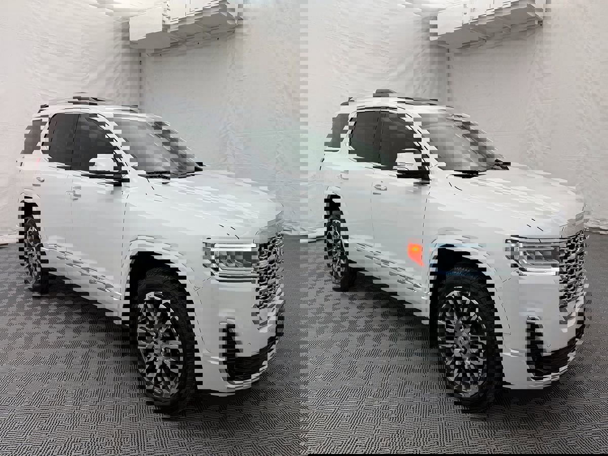 Used 2020 GMC Acadia Denali w/ Trailering Package image 2