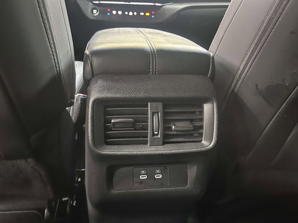 Certified 2025 Nissan Murano SV image 14