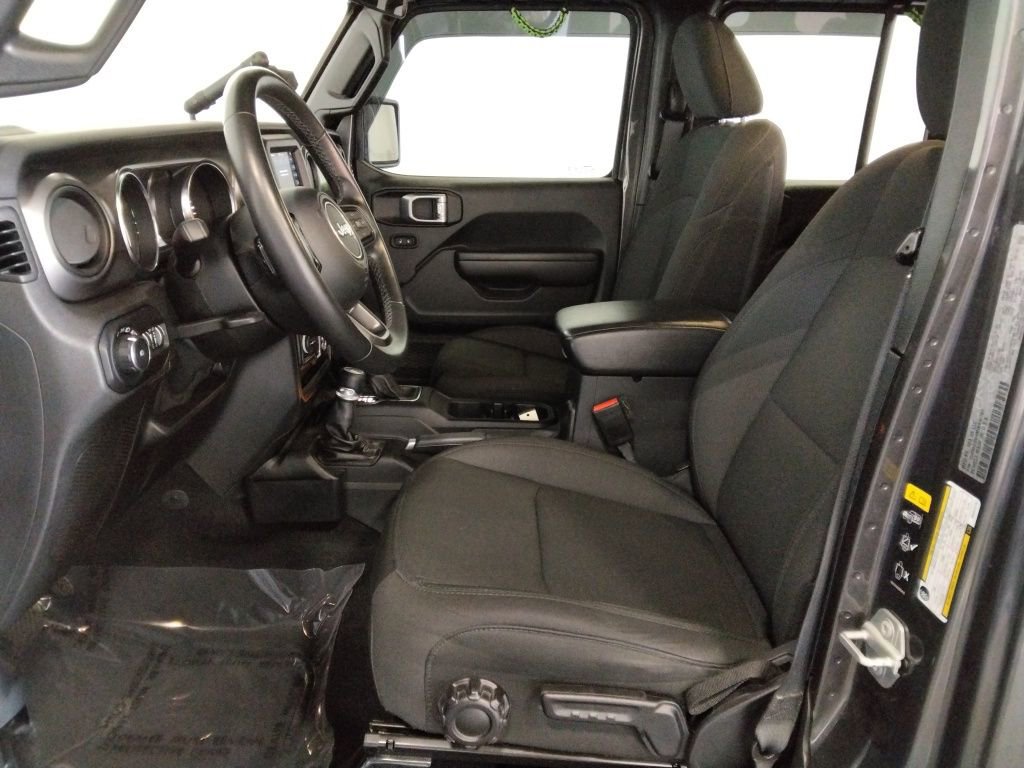 Used 2021 Jeep Wrangler Unlimited Sport image 29