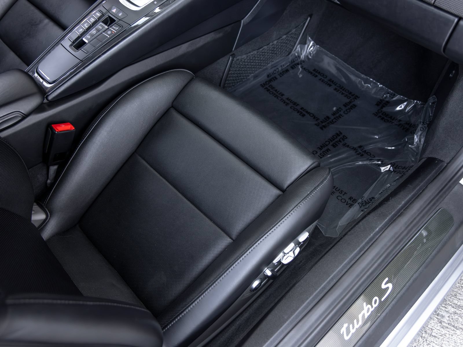 Certified 2015 Porsche 911 Turbo S AWD/4WD image 47