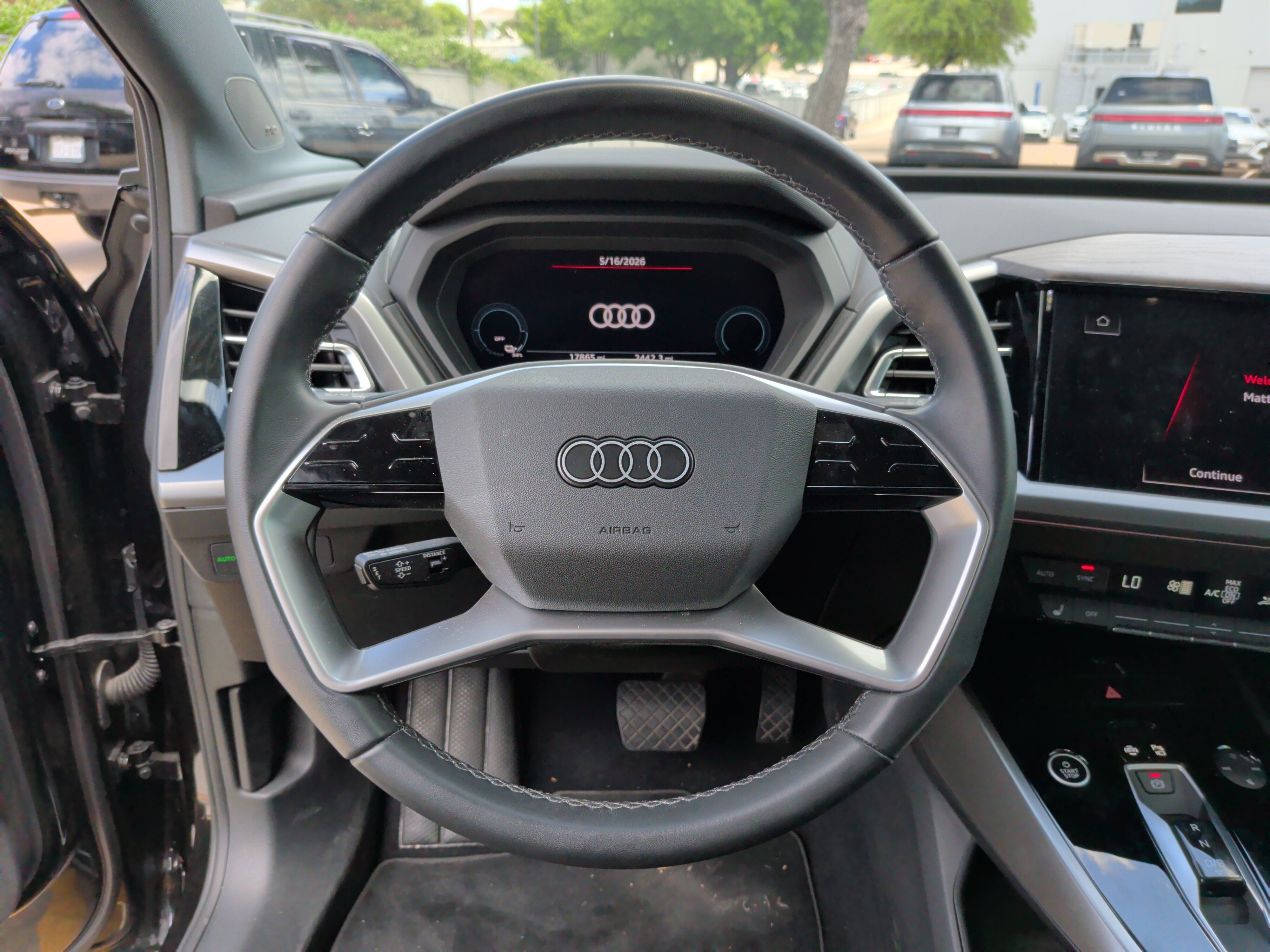 Used 2024 Audi Q4 e-tron Premium Plus w/ Premium Plus AWD/4WD image 18