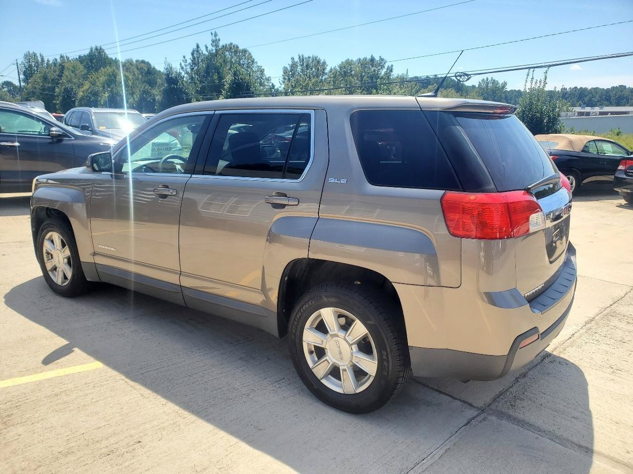Used 2012 GMC Terrain SLE AWD/4WD image 12