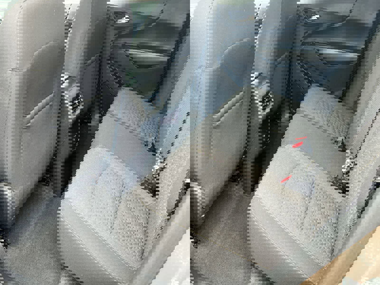 Used 2018 Chevrolet Equinox LT image 20