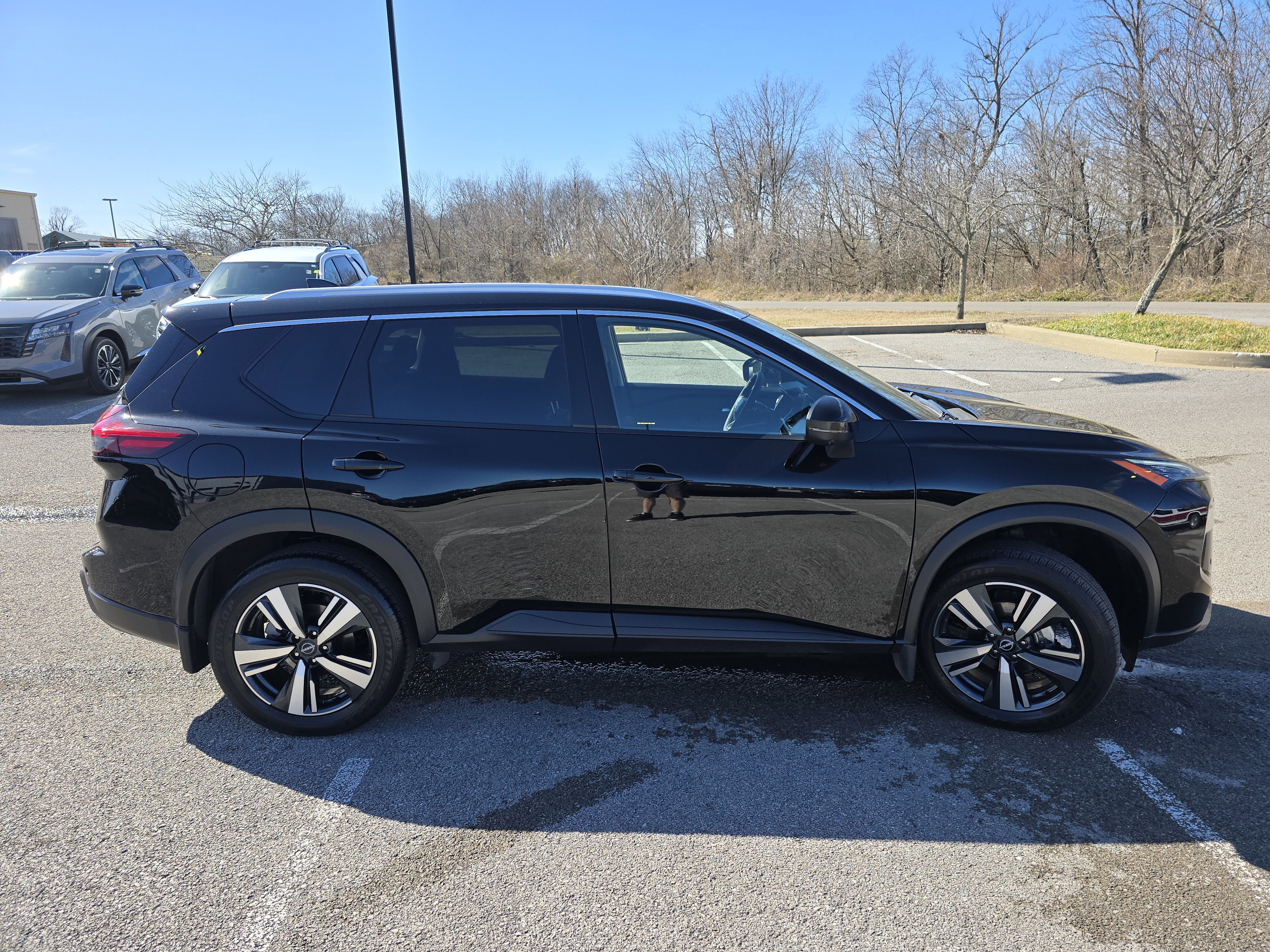 Used 2025 Nissan Rogue SL image 18