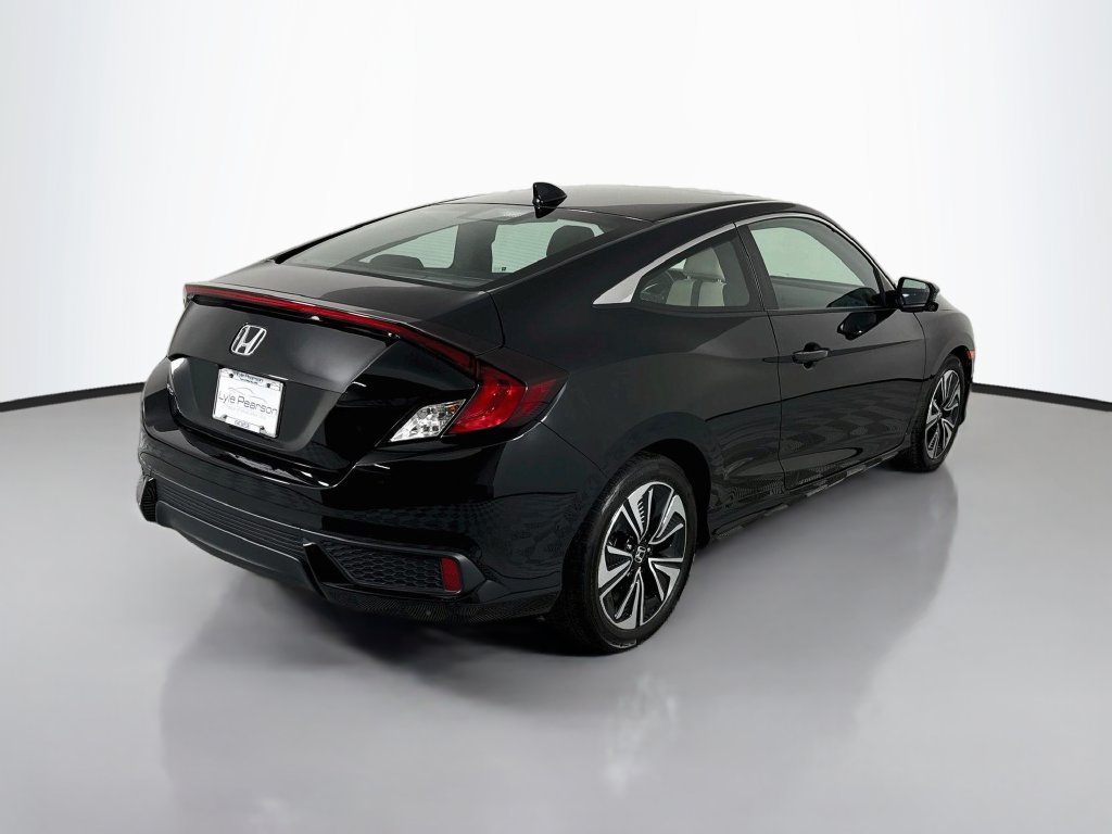 Used 2018 Honda Civic EX-T image 9