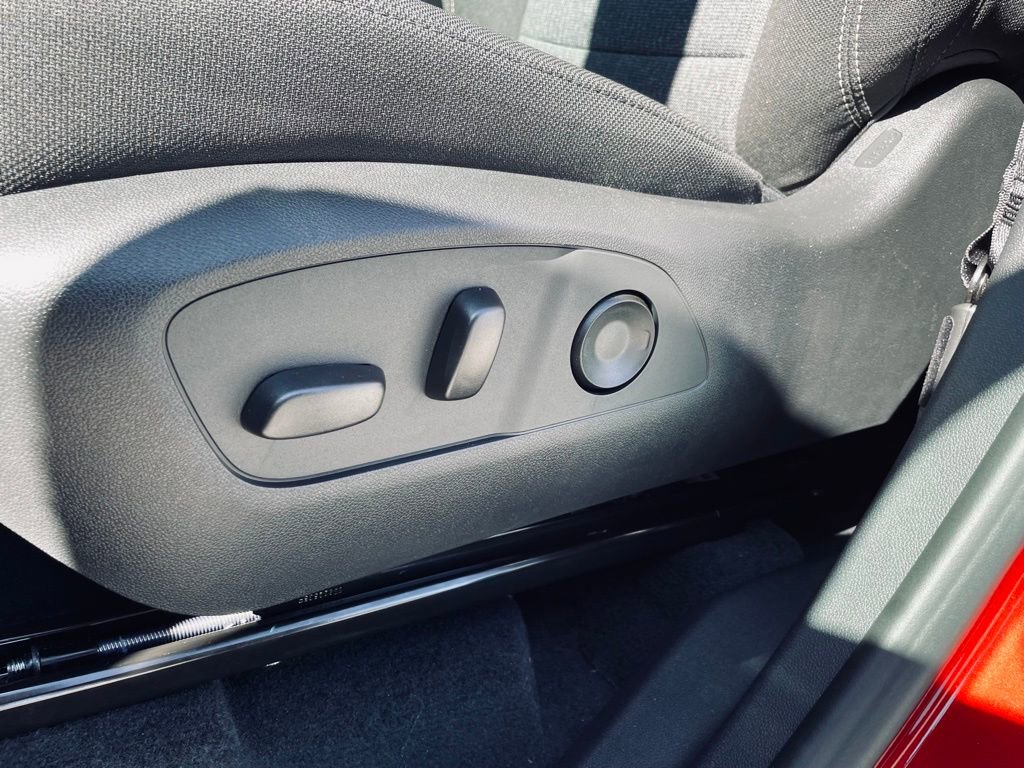 New 2026 GMC Acadia Elevation image 21