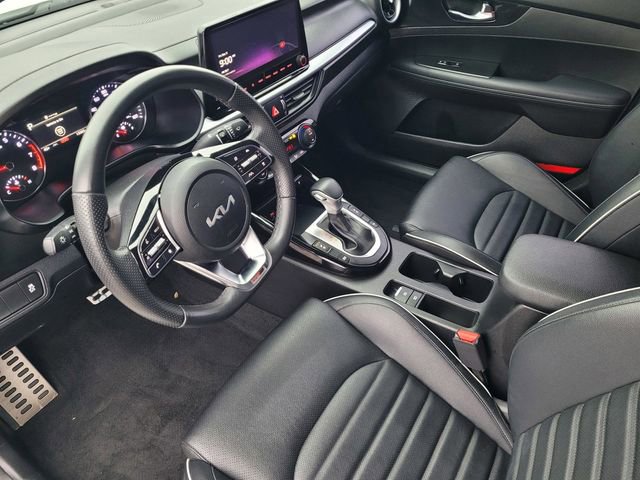 Used 2023 Kia Forte GT-Line w/ GT-Line Premium Package image 9