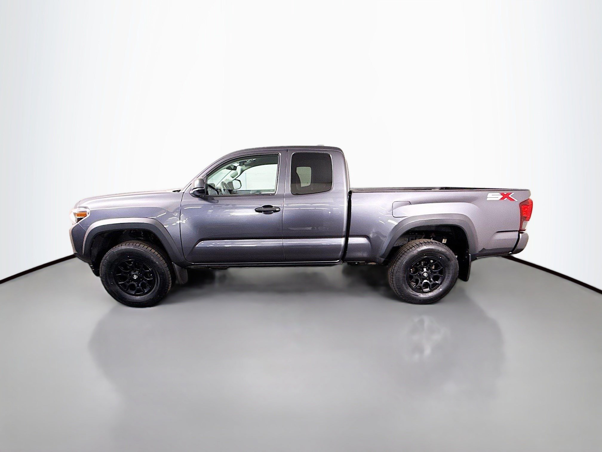 Used 2020 Toyota Tacoma SR w/ SX Package AWD/4WD image 6