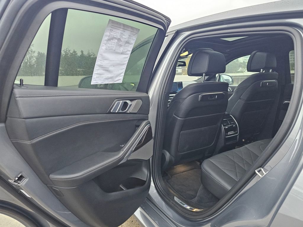 Used 2024 BMW X6 xDrive40i image 18