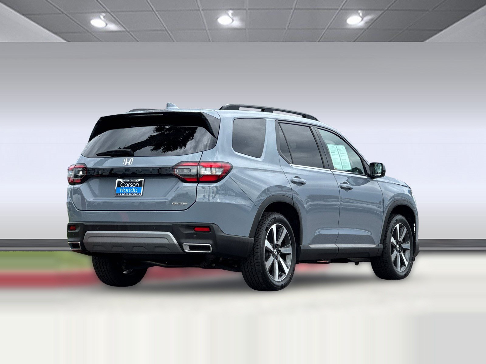 Certified 2025 Honda Pilot Touring image 9