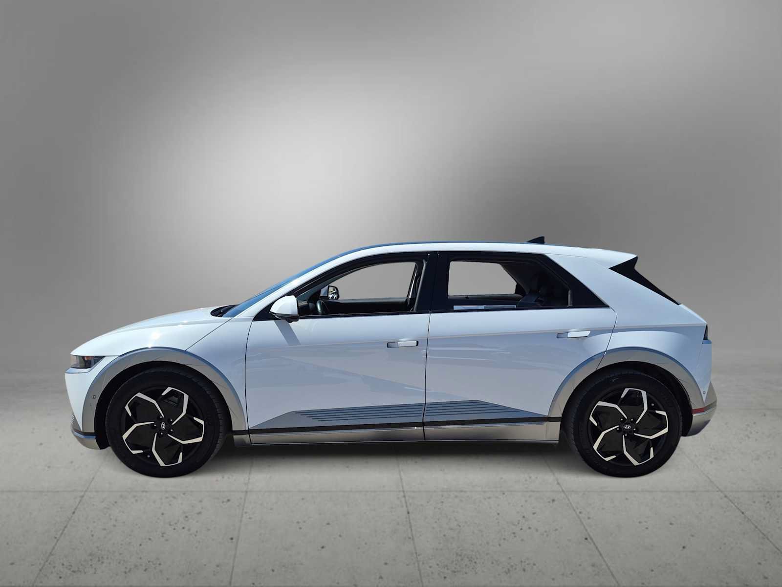 Certified 2024 Hyundai Ioniq 5 Limited RWD image 5