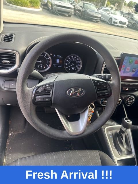 Used 2022 Hyundai Venue SE FWD image 7