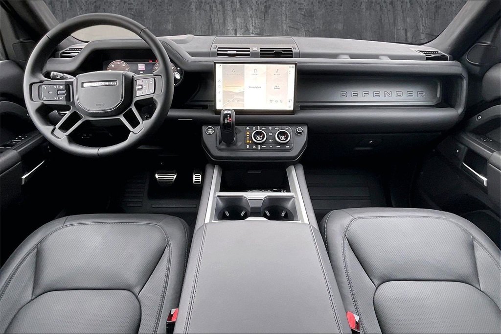 New 2025 Land Rover Defender 110 V8 image 5