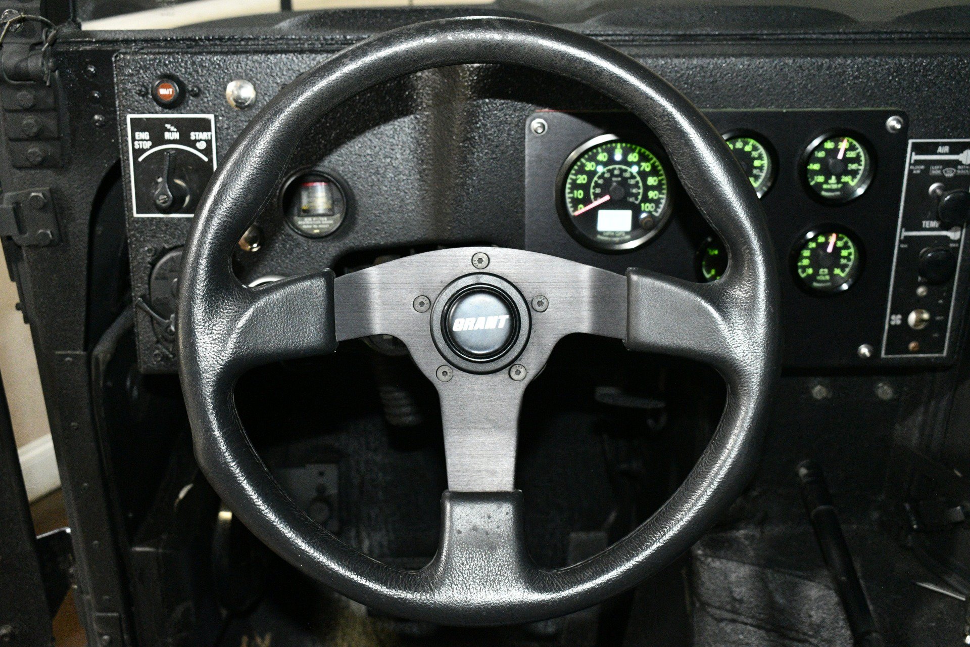 Used 1990 HUMMER H1 image 23