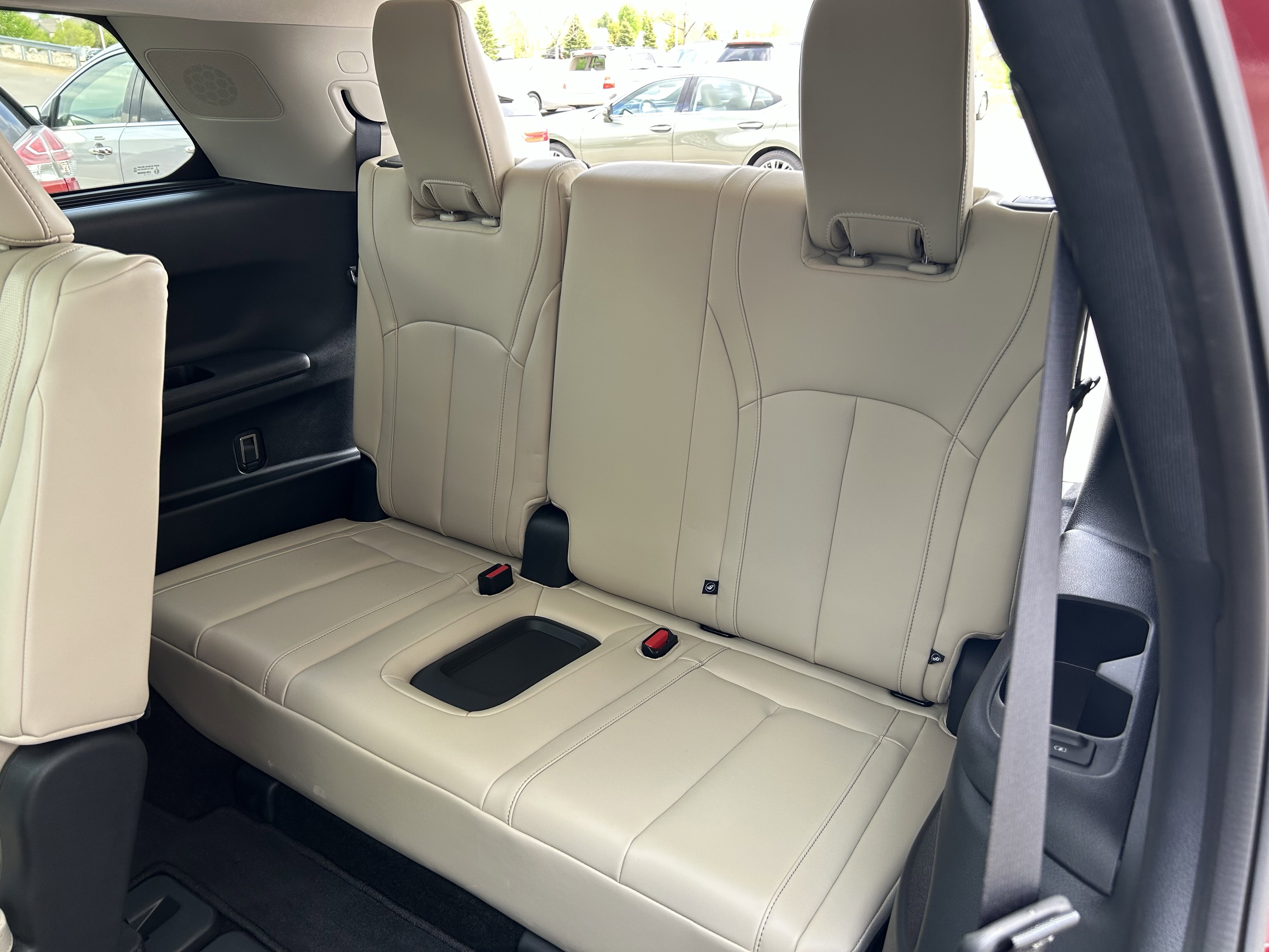 Used 2025 INFINITI QX60 Sensory w/ Vision Package AWD/4WD image 23