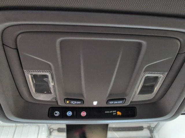 Used 2019 Chevrolet Silverado 1500 LT image 24