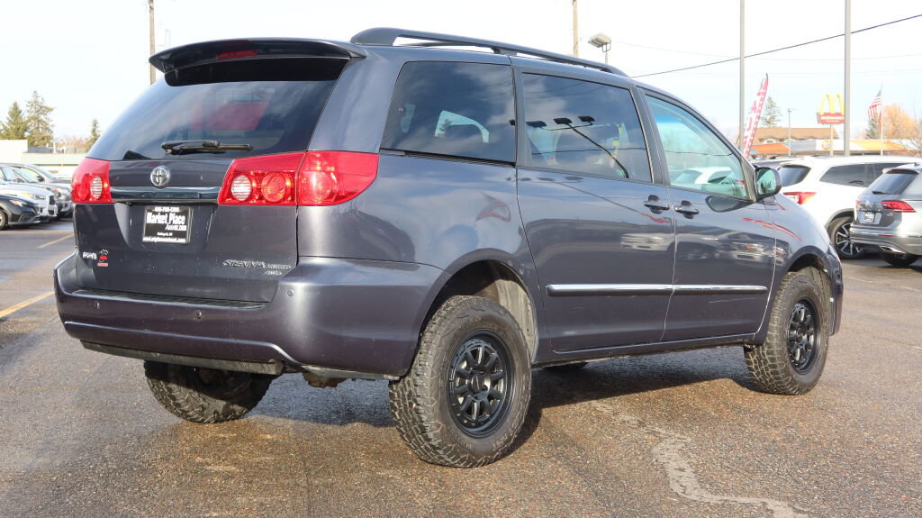 Used 2008 Toyota Sienna XLE Limited image 5