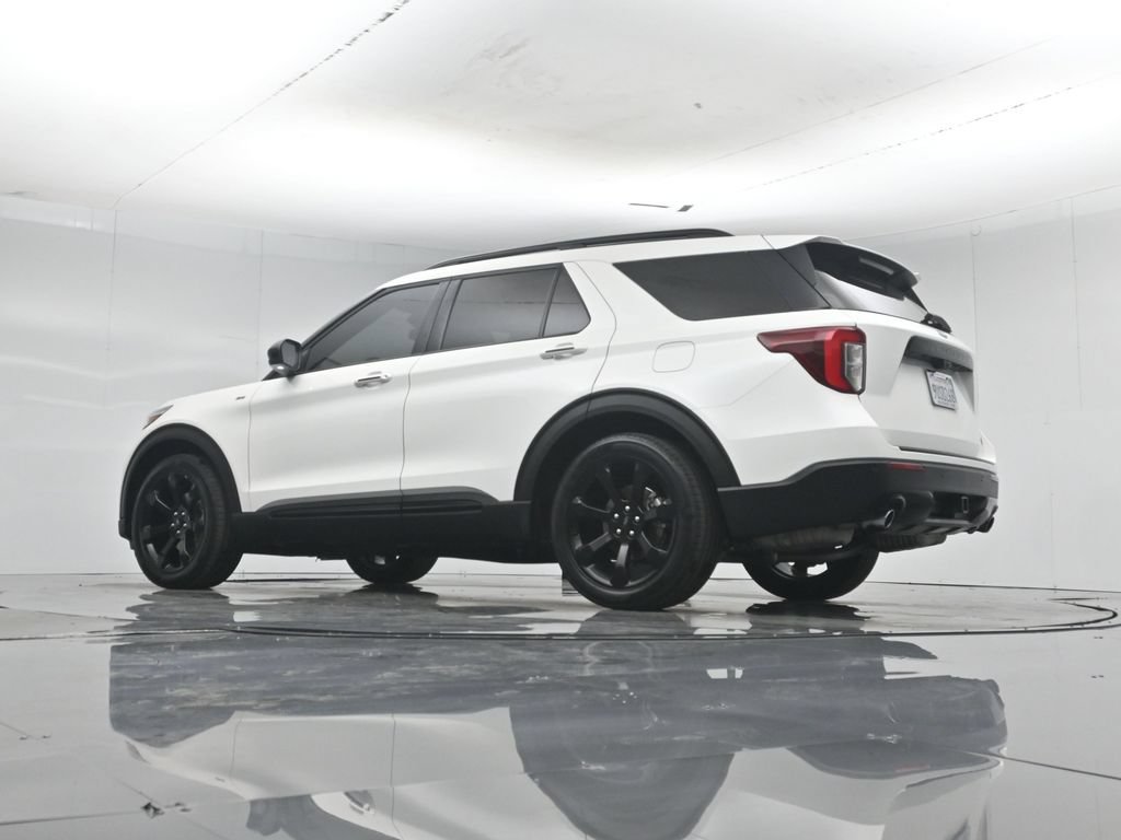 Certified 2024 Ford Explorer ST-Line w/ Class IV Trailer Tow Package RWD image 60