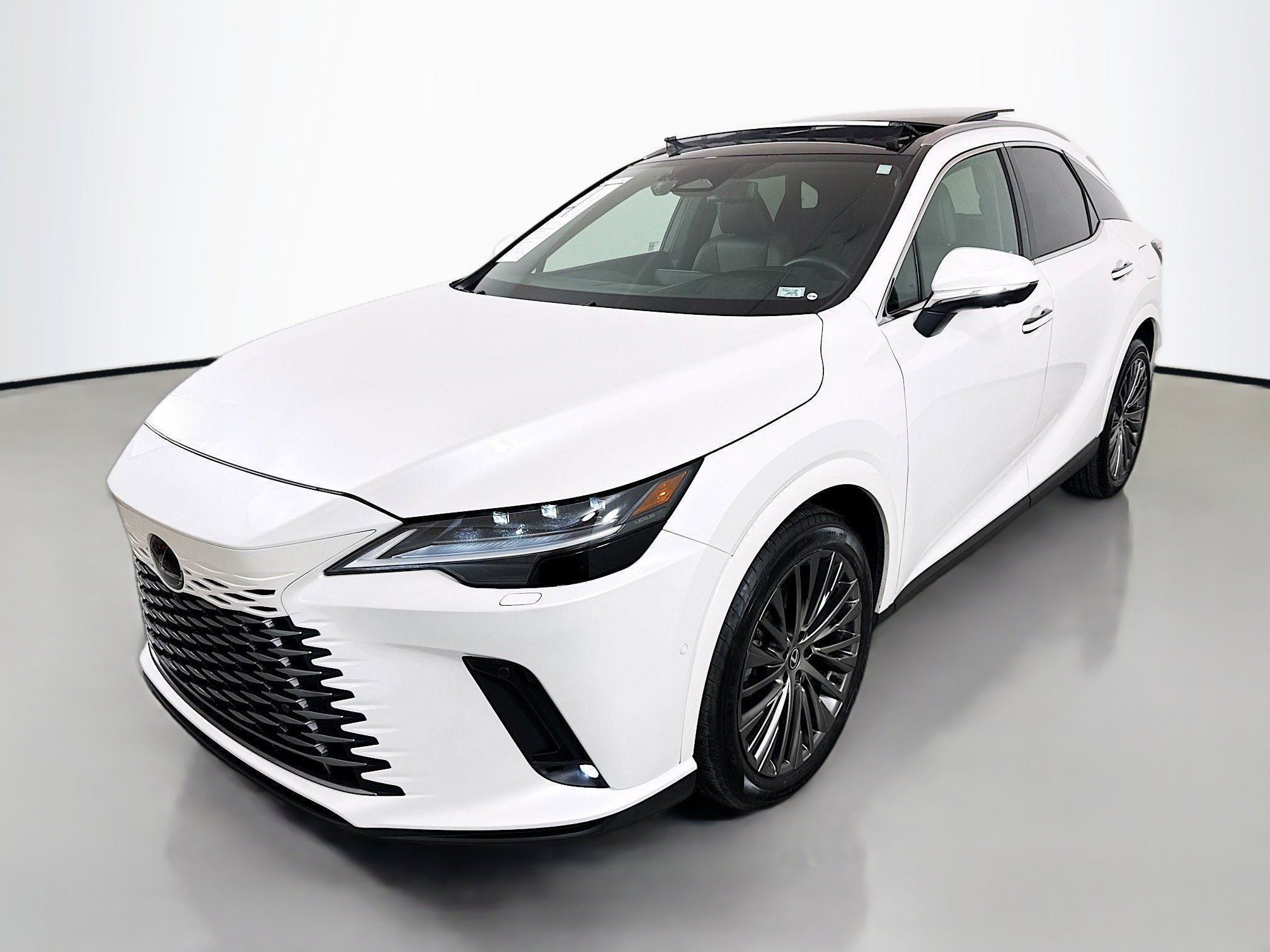 Certified 2024 Lexus RX 350 350h Luxury w/ Convenience Package image 3