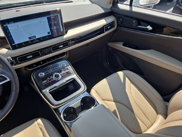 Used 2023 Lincoln Nautilus Reserve w/ Luxury Package AWD/4WD image 29