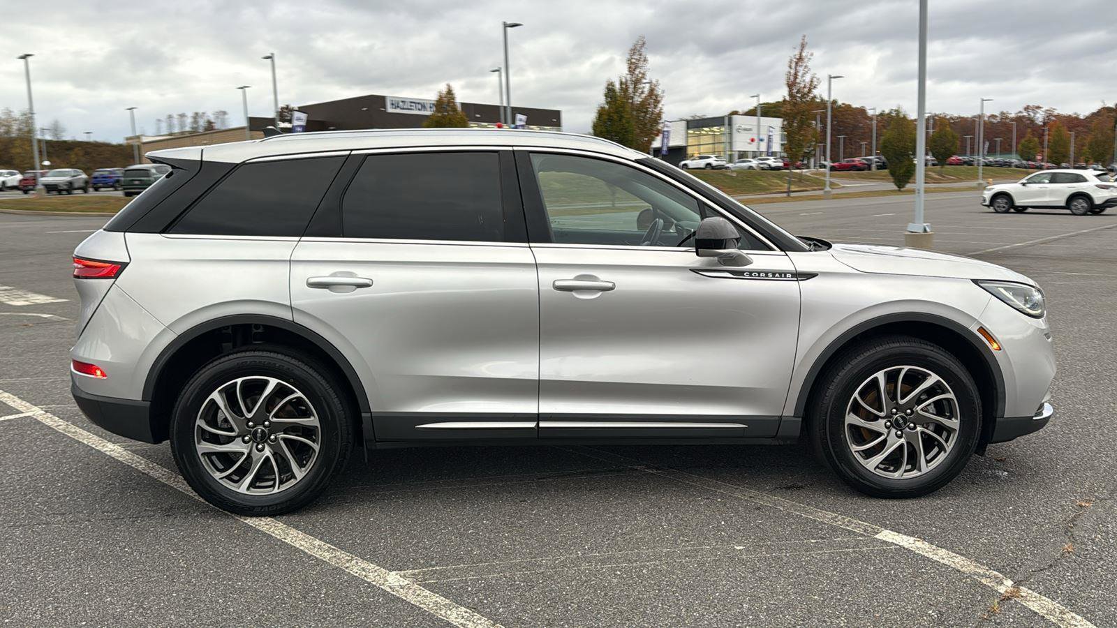 Used 2020 Lincoln Corsair AWD w/ Equipment Group 101A image 4