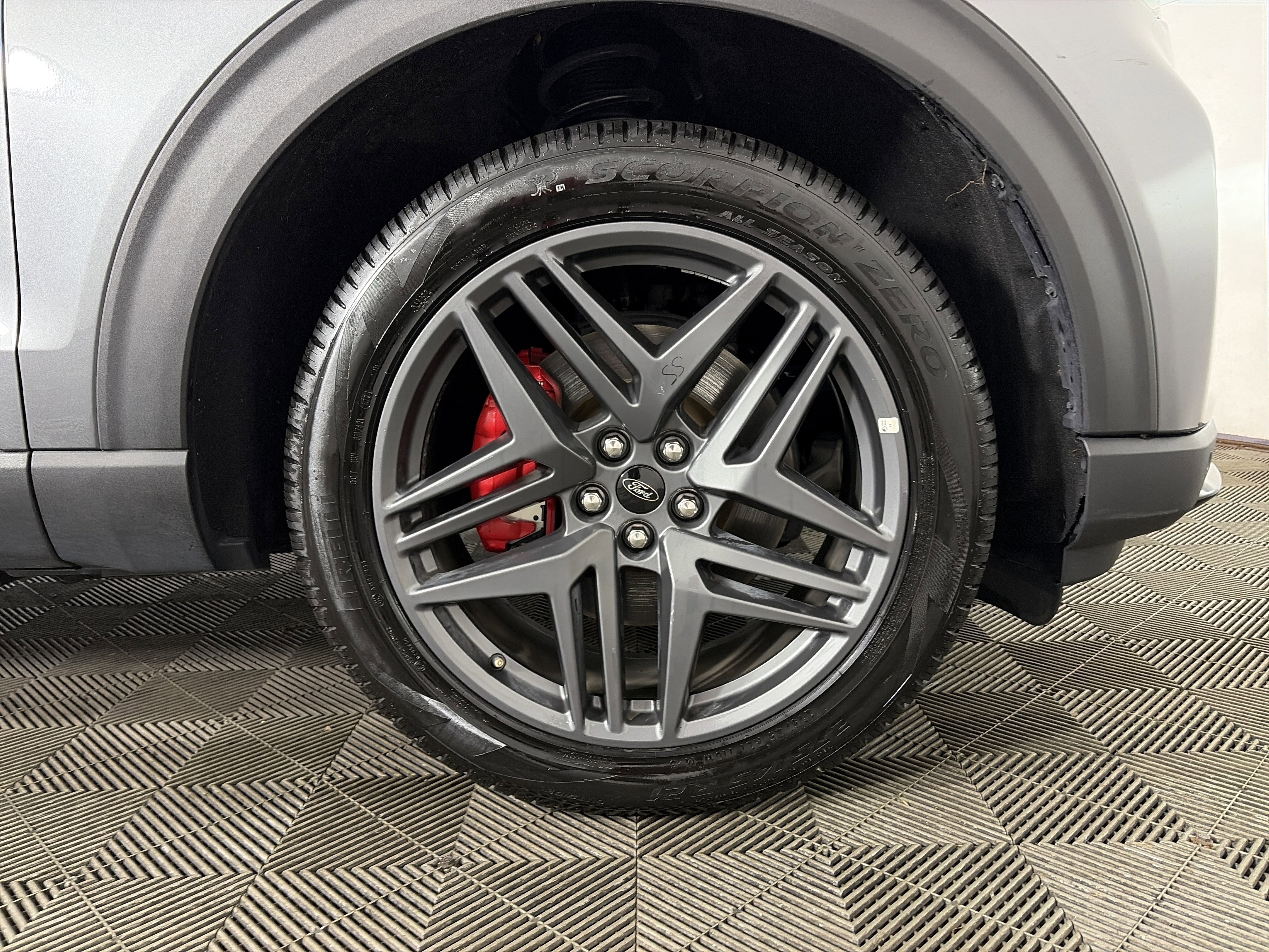 Used 2025 Ford Explorer ST-Line w/ ST-Line Street Pack image 48