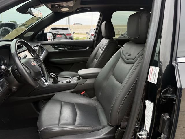 Used 2024 Cadillac XT6 Premium Luxury AWD/4WD image 30