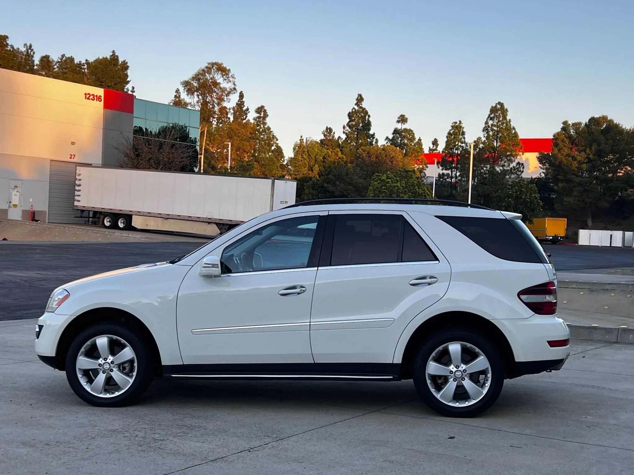 Used 2011 Mercedes-Benz ML 350 4MATIC image 12