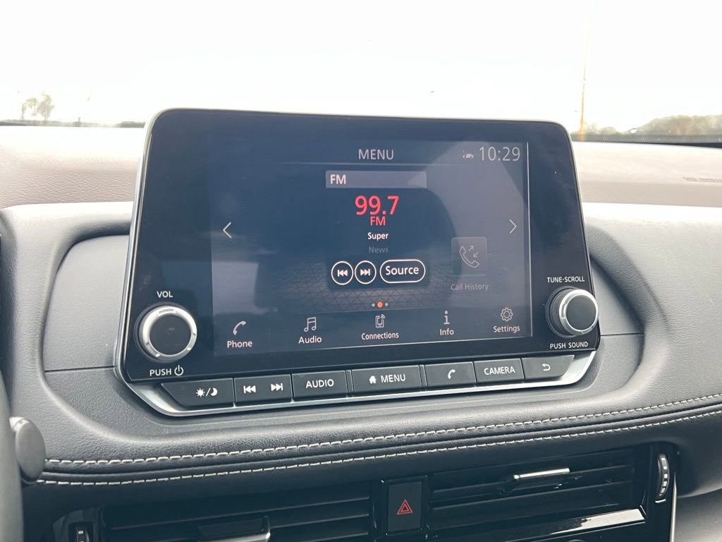 Used 2022 Nissan Rogue SV w/ SV Premium Package image 23