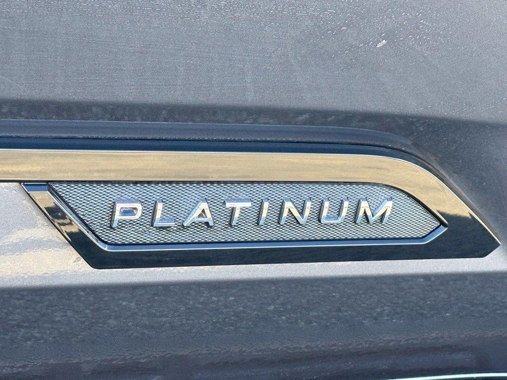 Used 2024 Toyota Sequoia Platinum AWD/4WD image 28