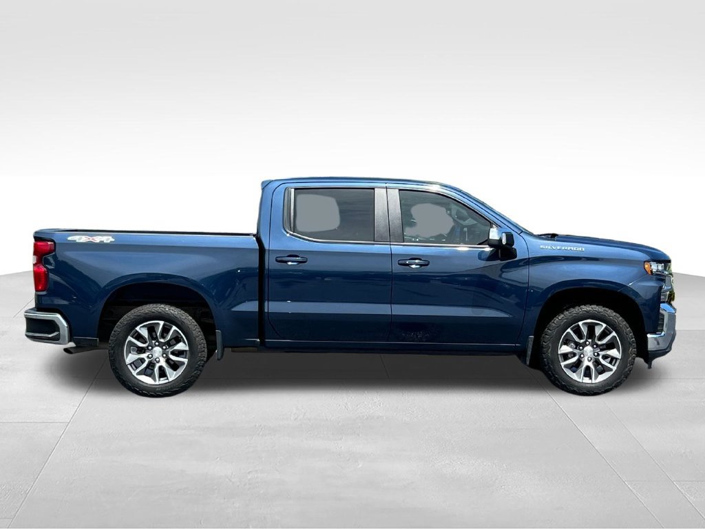 Used 2022 Chevrolet Silverado 1500 LT w/ Safety Package AWD/4WD image 4