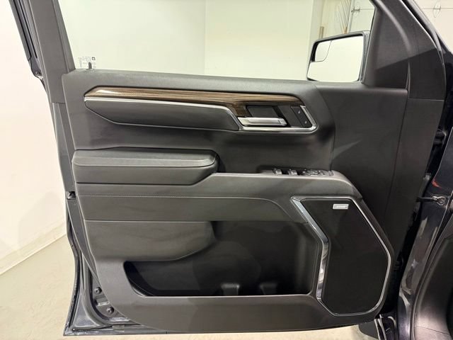 Certified 2024 Chevrolet Silverado 1500 RST w/ Convenience Package II AWD/4WD image 9