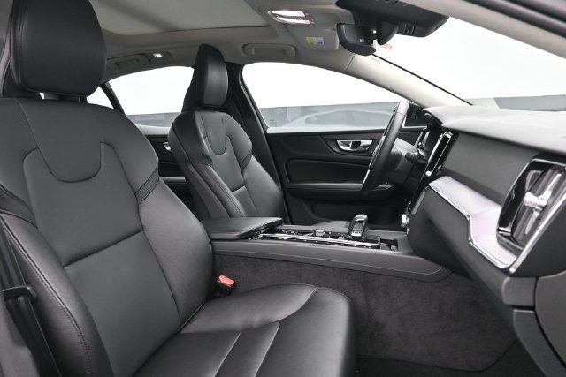 Used 2023 Volvo S60 B5 Core w/ Climate Package AWD/4WD image 31