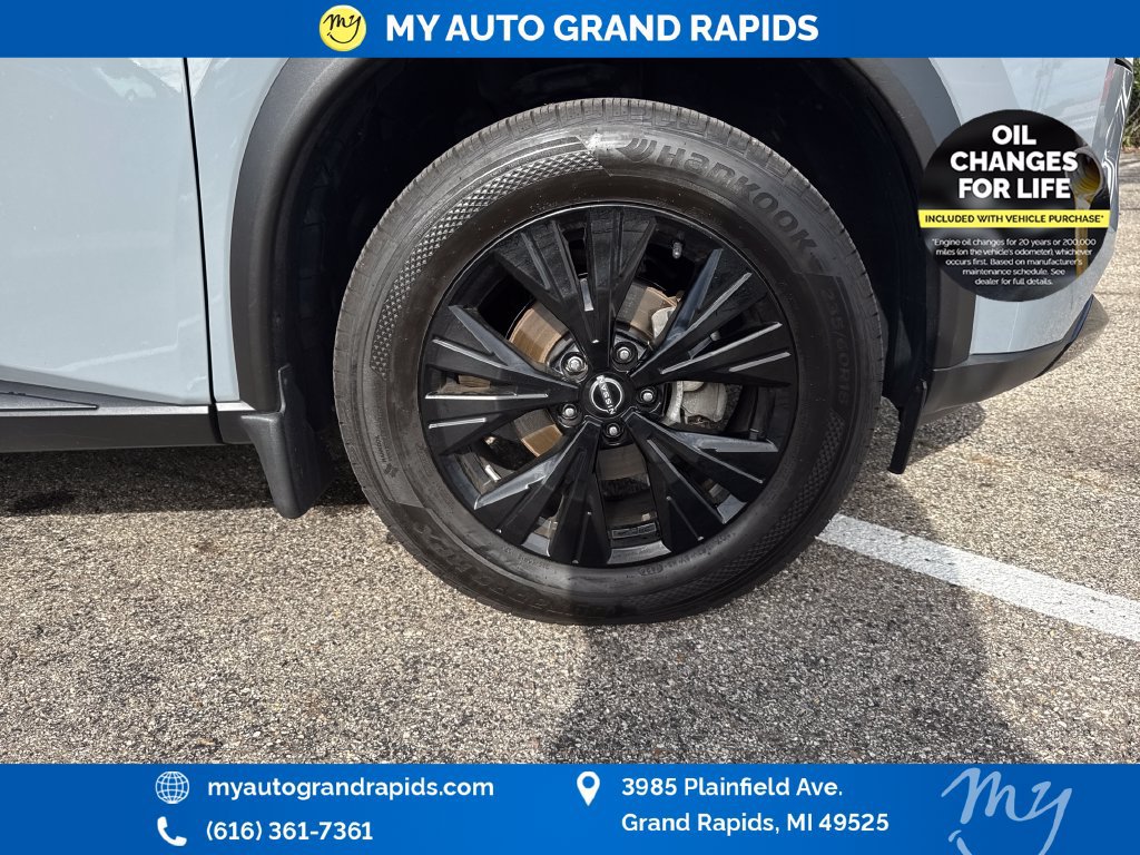Used 2023 Nissan Rogue SV w/ SV Premium B Package AWD/4WD image 32