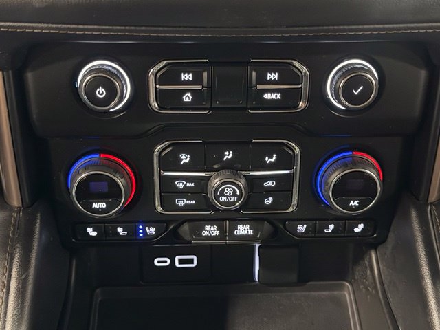 Used 2023 Chevrolet Tahoe High Country w/ Advanced Technology Package AWD/4WD image 30
