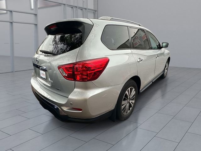 Used 2019 Nissan Pathfinder S image 4