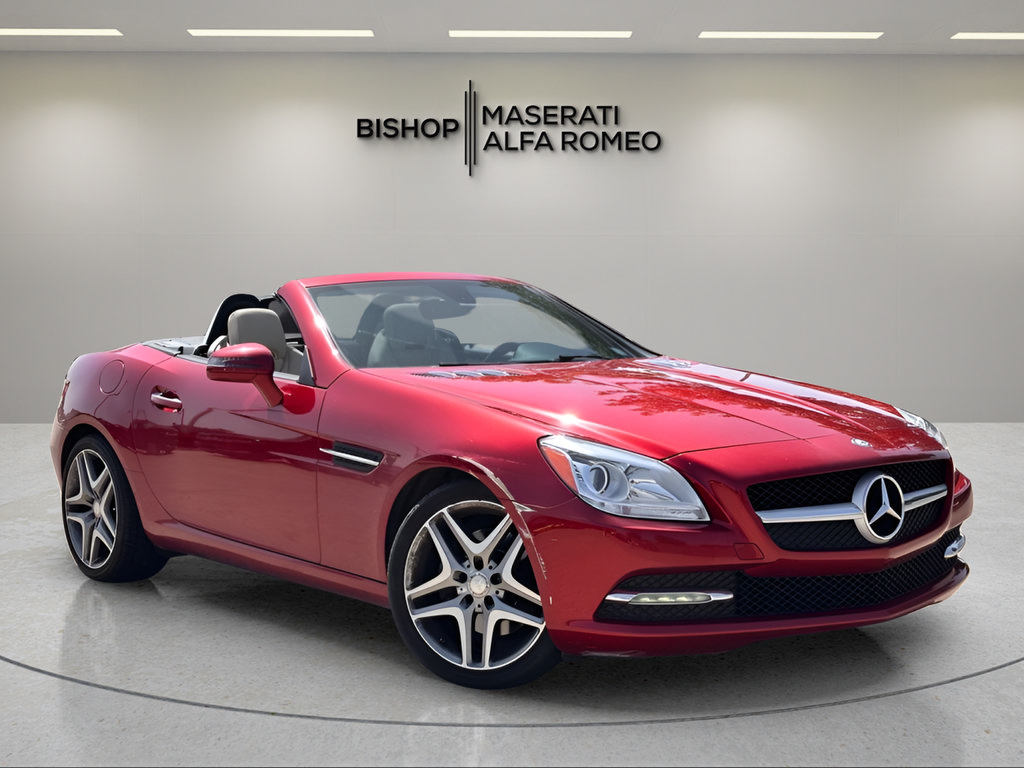 Used 2016 Mercedes-Benz SLK 300 image 1