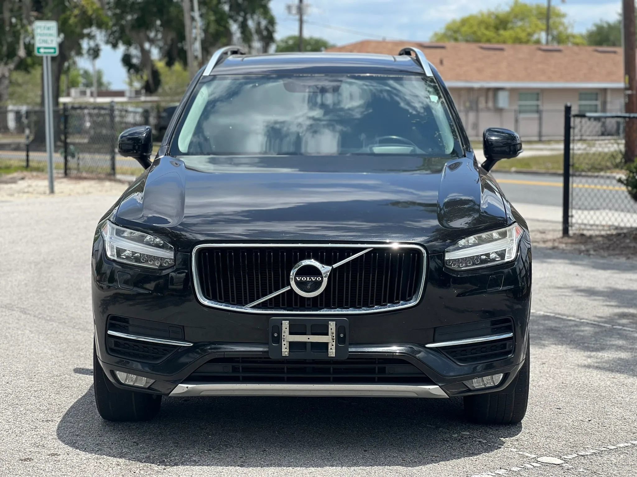 Used 2016 Volvo XC90 T6 Momentum w/ Momentum Plus Package