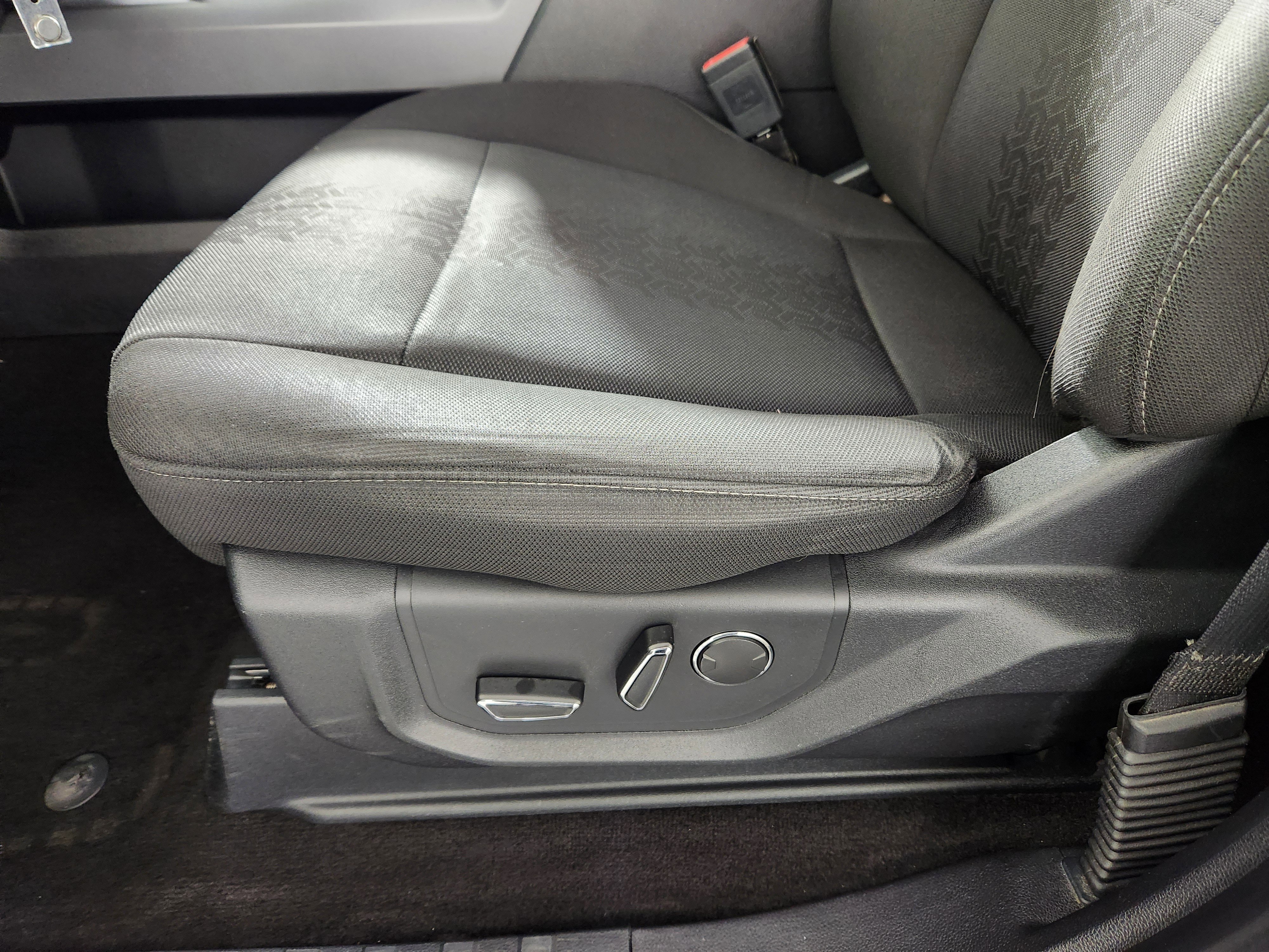 Used 2018 Ford F150 XLT w/ Equipment Group 302A Luxury AWD/4WD image 10