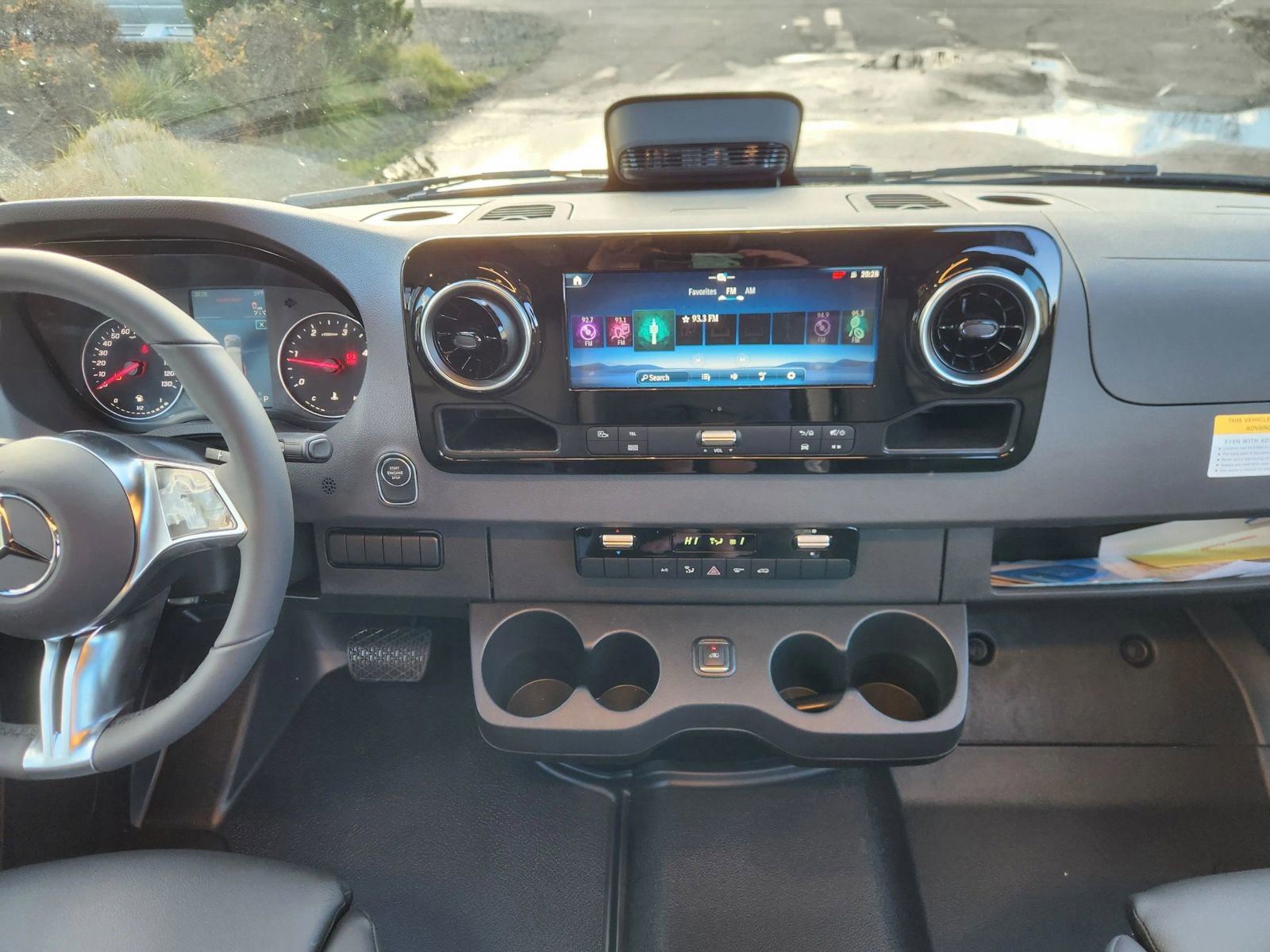 Used 2025 Mercedes-Benz Sprinter 2500 image 43