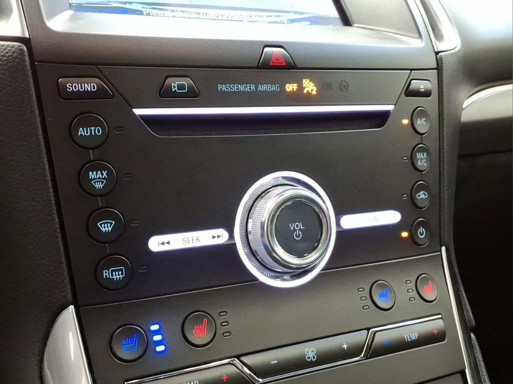 Certified 2019 Ford Edge Titanium w/ Equipment Group 301A AWD/4WD image 10