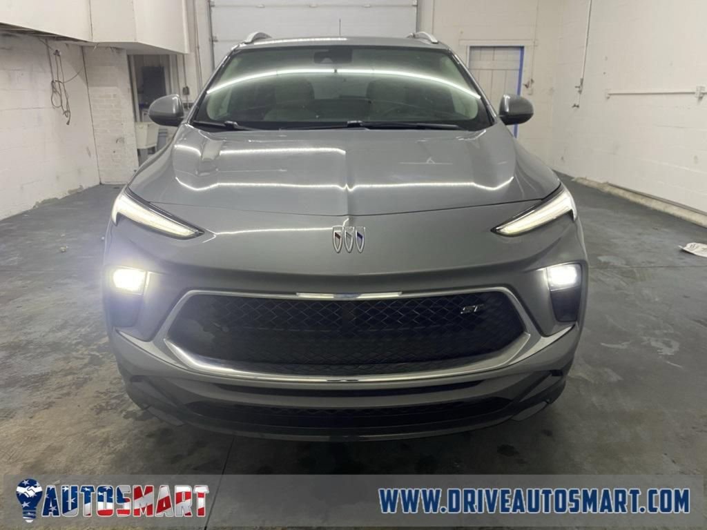 Used 2025 Buick Encore GX Sport Touring image 27