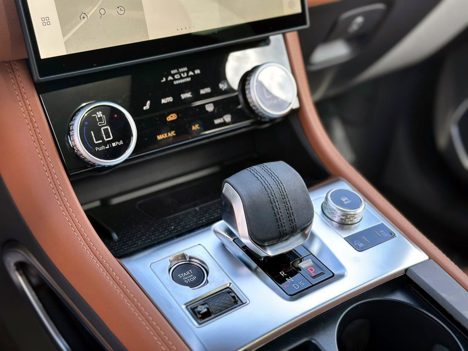 New 2026 Jaguar F-PACE R-Dynamic S image 19