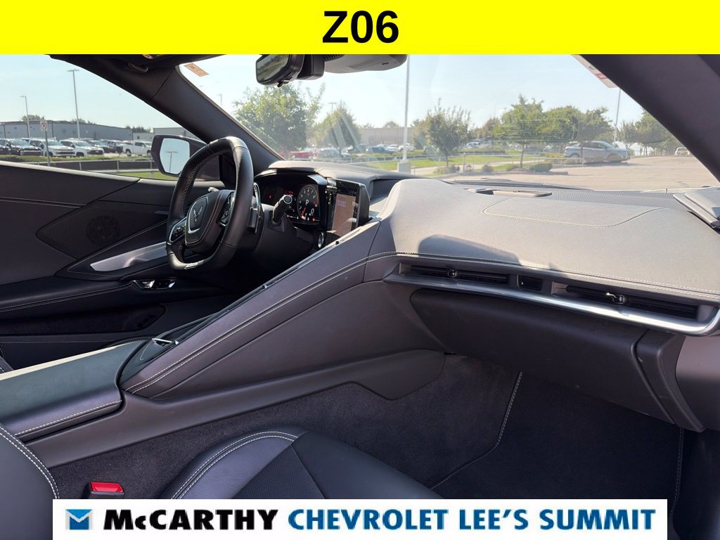 Used 2025 Chevrolet Corvette Z06 RWD image 29