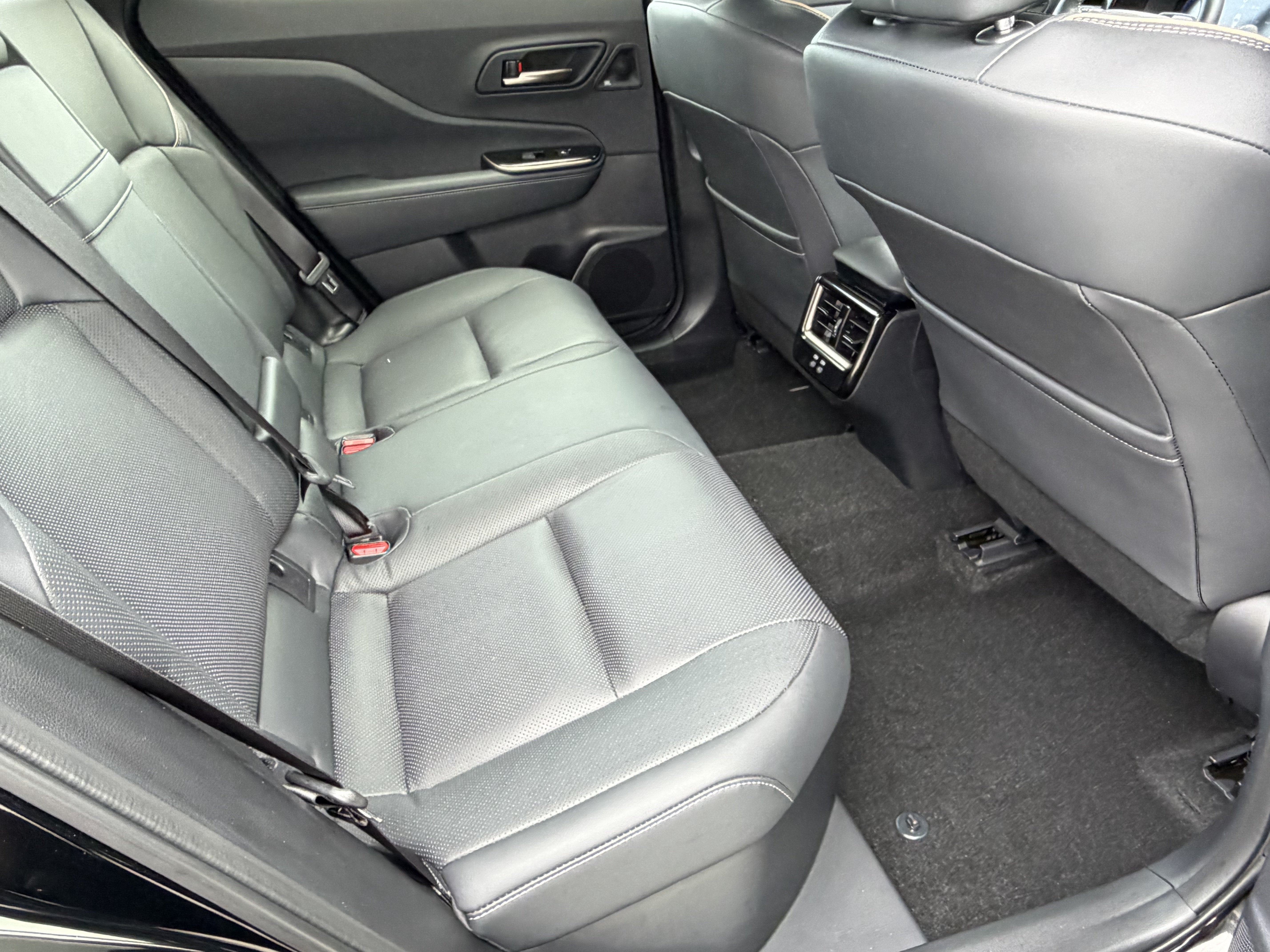 Certified 2025 Toyota Crown Signia w/ Advanced Technology Package AWD/4WD image 12